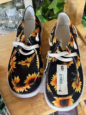 Kids Sunflower Canvas Shoes - Black & Yellow